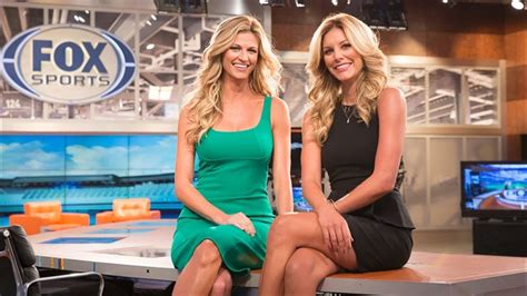 charissa thompson bikini|Erin Andrews, Charissa Thompson Pose For Swimsuit。